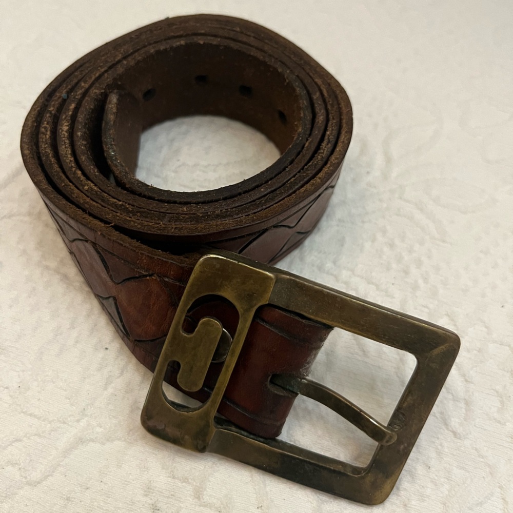 Vintage brown leather belt engraved C accent buckle - Picture 2 of 9